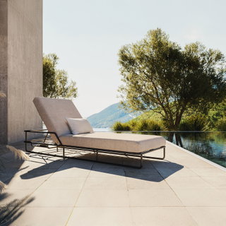 Belaya bain de soleil